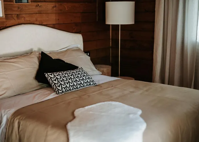 לינה וארוחת בוקר L'anfora Country Club 3*